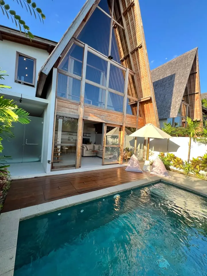 1BR Villa with Private Pool & 24/7 Security, near Seseh โ photo 1