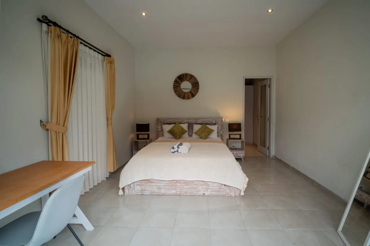 3BR Pool Villa on a Quiet Road, Bumbak / Umalas – photo 4