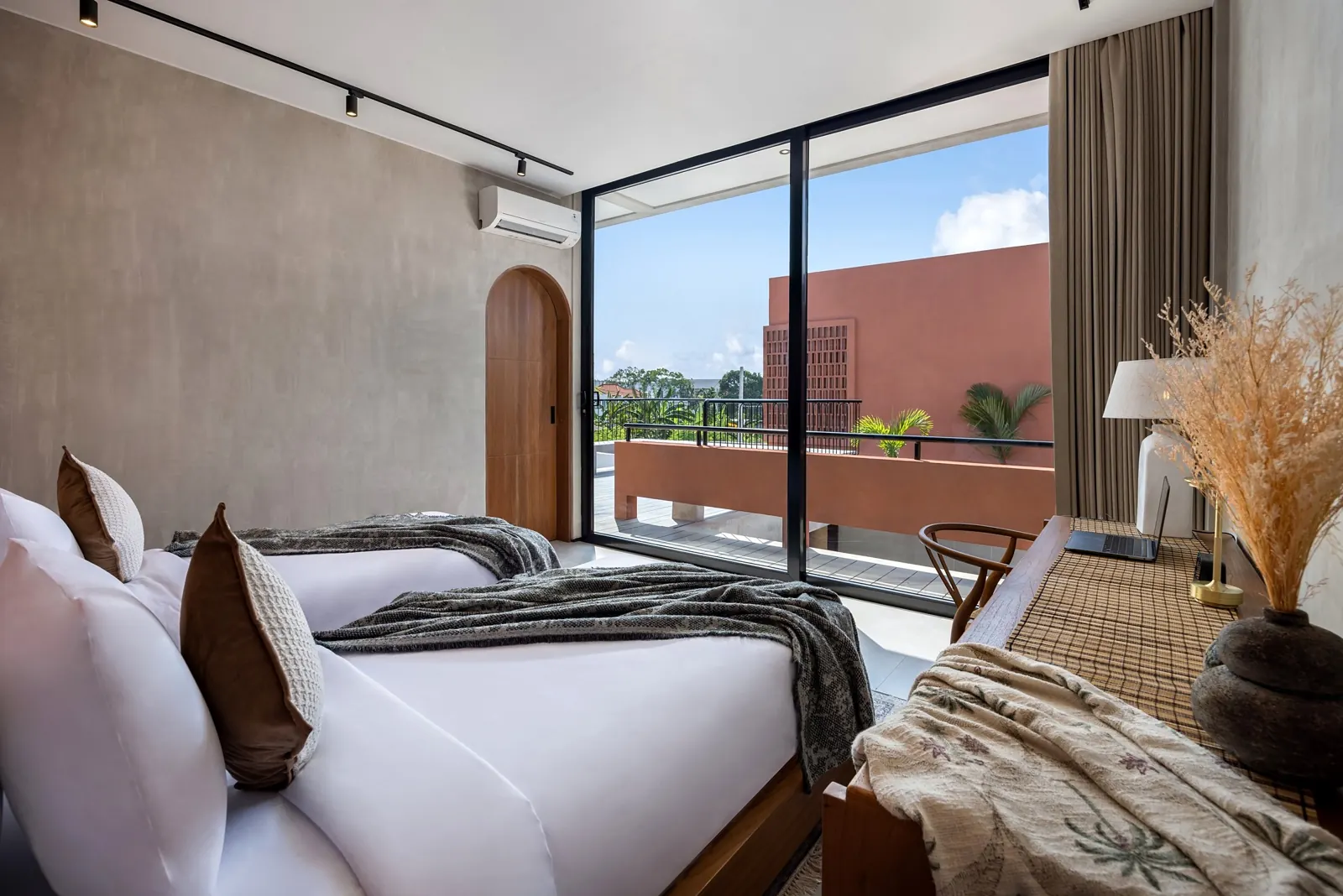 Second bedroom with balcony view